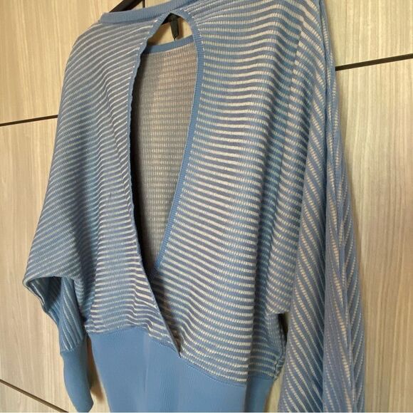 Adrienne Landau Blue & Tan Open Back Dolman Tunic Size XL NWT - Picture 6 of 13